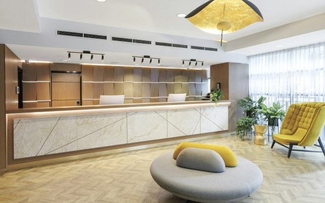 Отель Brady Apartment Hotel Flinders Street
