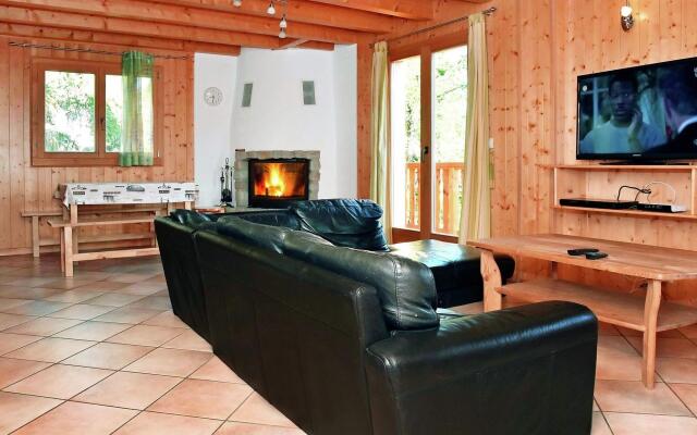 Spacious Chalet near Center of La Tzoumaz
