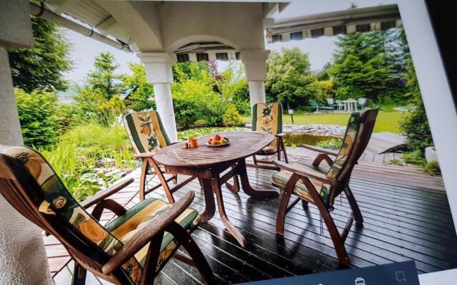 Exclusive Apartment In Villa With Private Garden