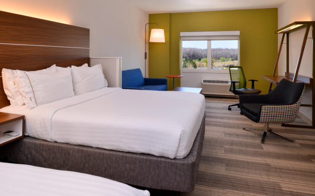 Holiday Inn Express & Suites Ruskin by IHG