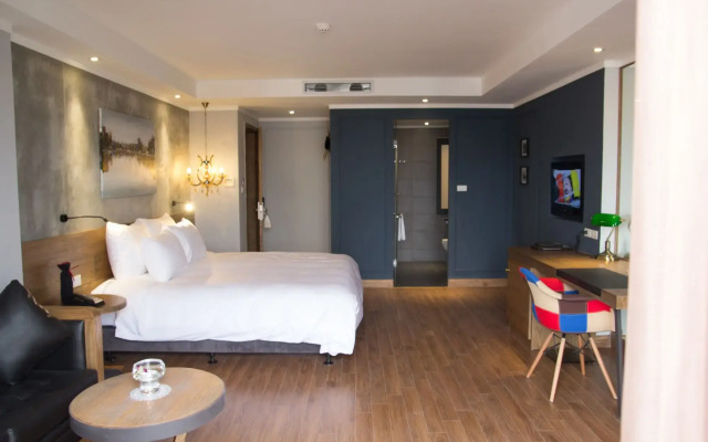 Bespoke Trendy Hotel Hanoi