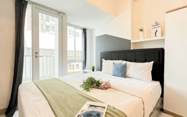 Soft Industrial Look Studio At Tokyo Riverside Pik 2 Apartment