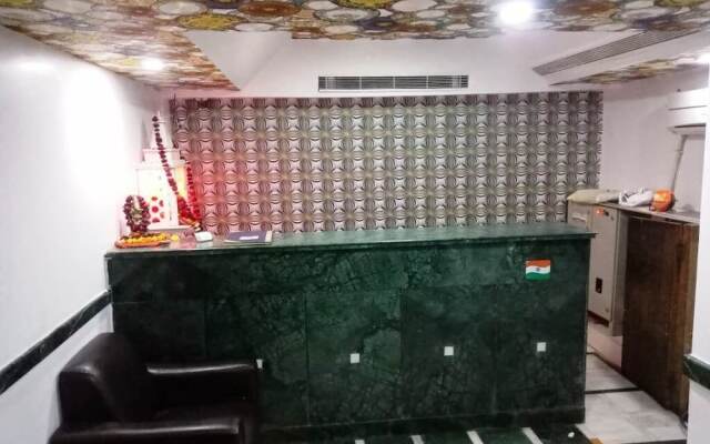 Hotel Mandakini Lush