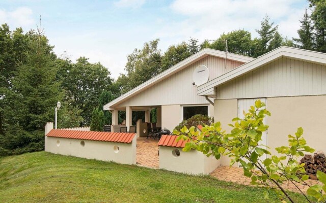 Graceful Holiday Home in Glesborg With Whirlpool