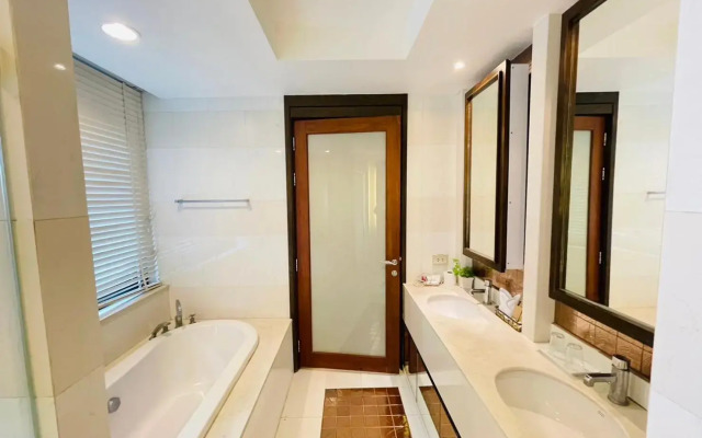 Royal Sammuk villas
