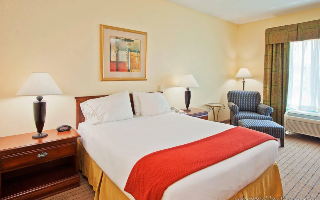 Holiday Inn Express & Suites Enterprise by IHG