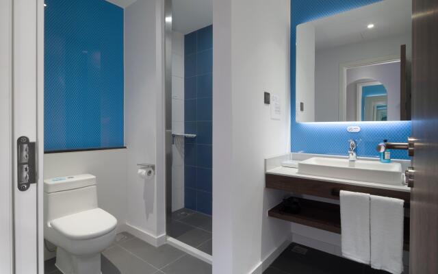 Holiday Inn Express Shanghai Tourism Zone