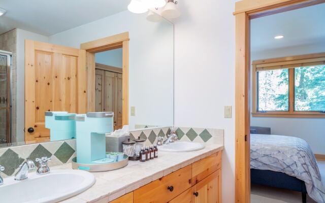 Mountain Melody by Exceptional Stays