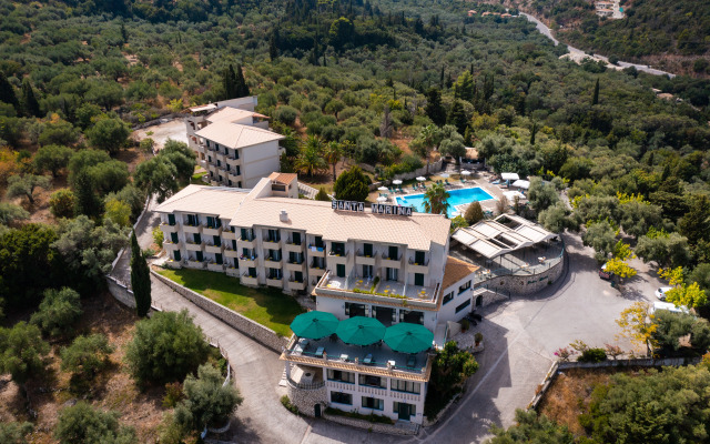 Santa Marina Hotel