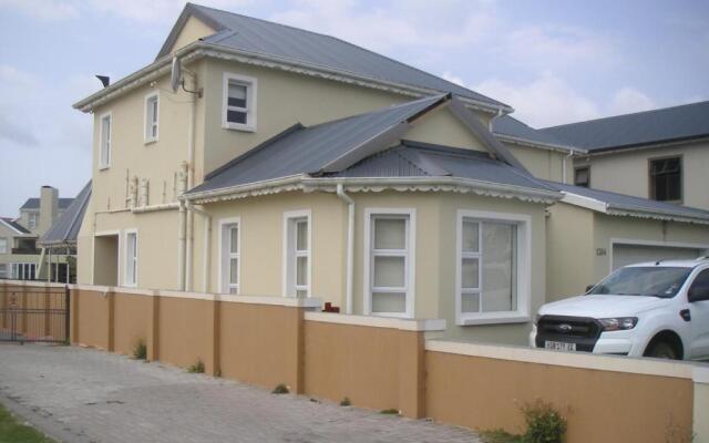 Waterside Living MM1304
