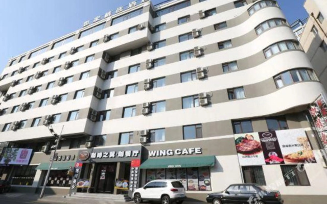 Homeinn Plus Hotel (Dandong Yalu River Grand Bridge Broken Bridge Scenic Area Railway Station)