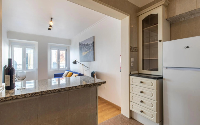 3 bedroom apt near Av. Liberdade