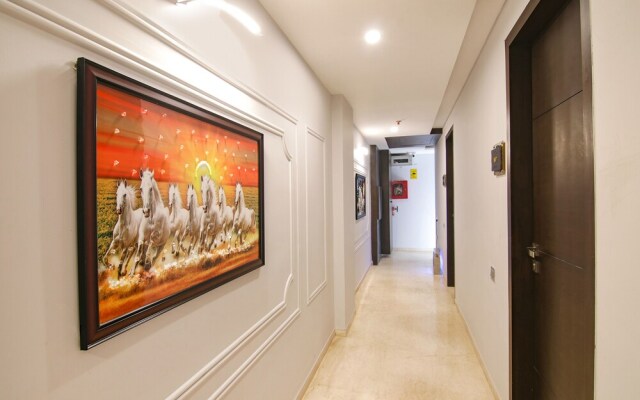Fabhotel Prime K9 Crown