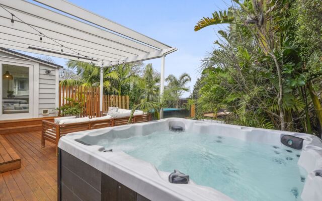 Tropical Paradise -Pool - Spa - Spacious
