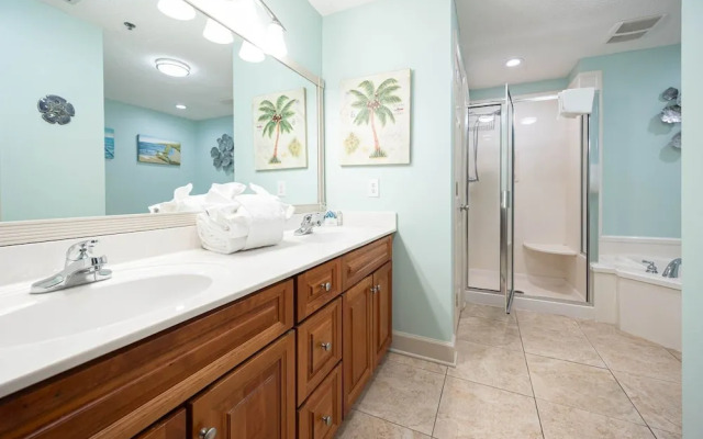 Phoenix Ix 906 2 Bedroom Condo