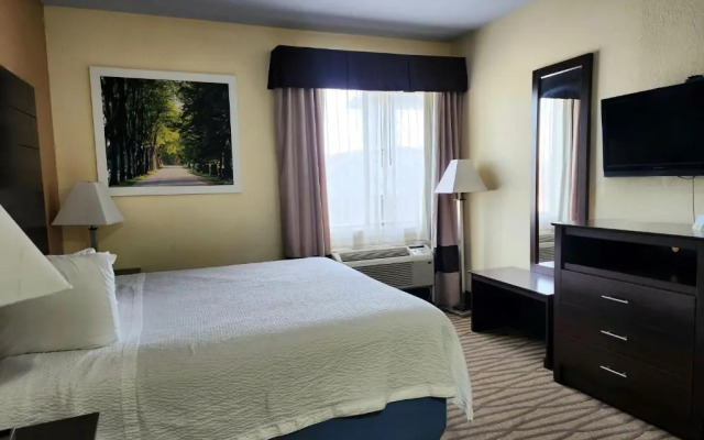 Days Inn & Suites Pasadena