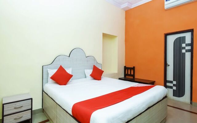 OYO 22899 Hotel Bhagwati Palace