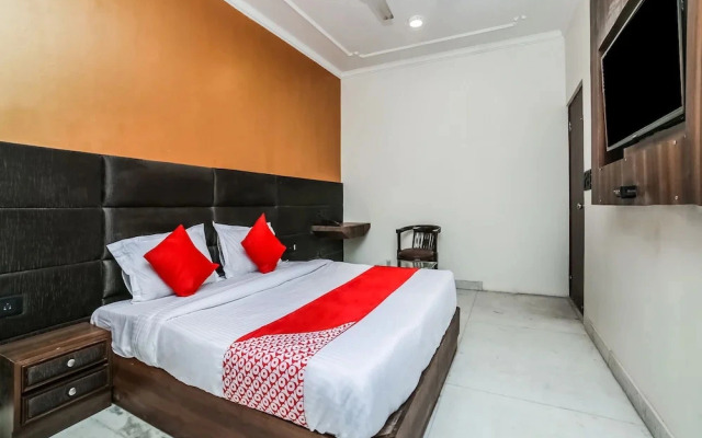 Hotel Royal Town By OYO Rooms