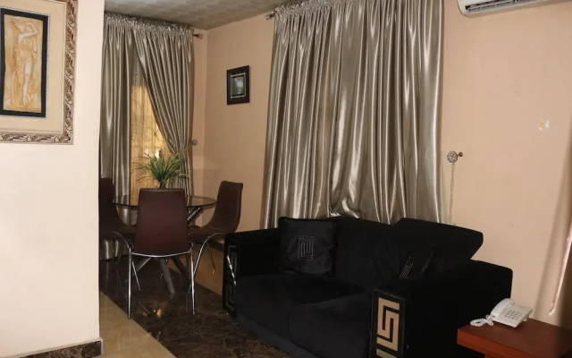 Albert Suites