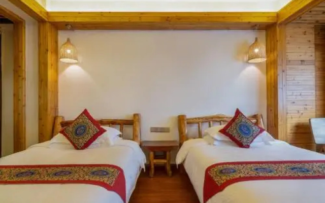 Longji Longshang Inn|Retire Ridge Inn | Longji Terrace Seven Stars with Moon Observation Deck) – Guest Rooms – Guilin