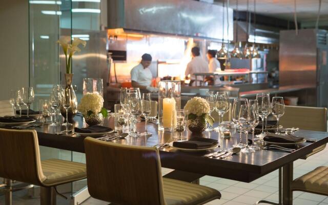 Renaissance Santo Domingo Jaragua Hotel & Casino