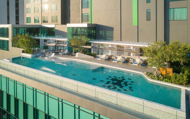 Holiday Inn & Suites Siracha Laemchabang, an IHG Hotel