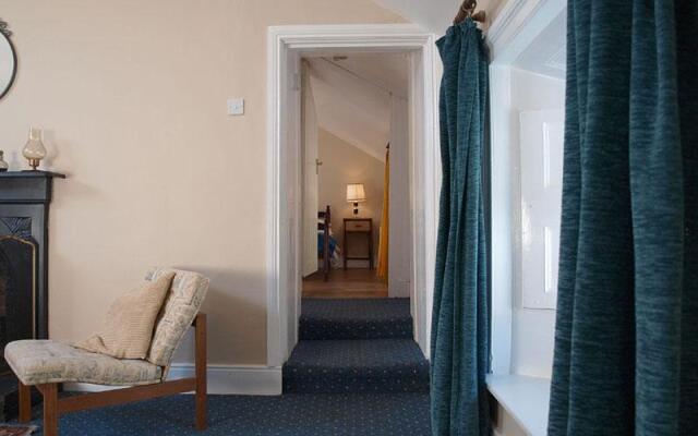 Ross House Bed & Breakfast