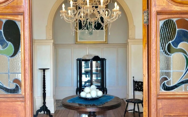 Bakenskraal Ostrich Palace