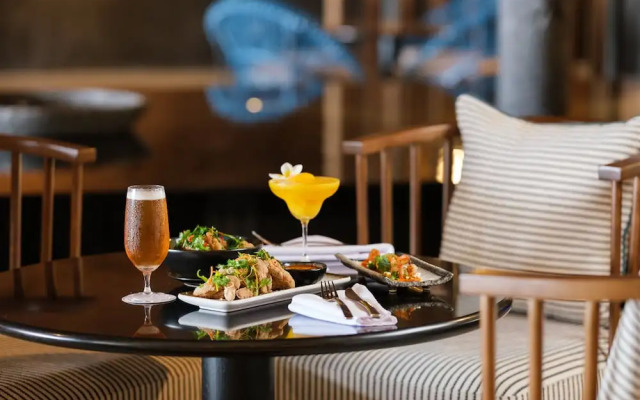 Crowne Plaza Fiji Nadi Bay Resort & Spa by IHG