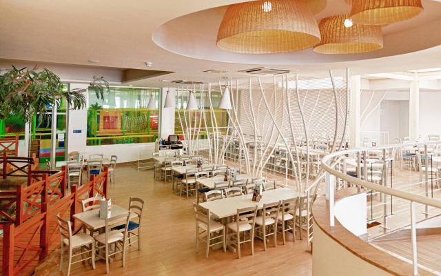 db Seabank Resort and Spa