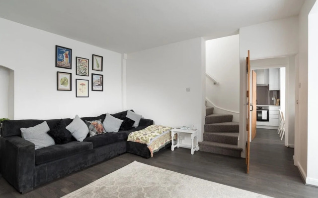 Beautiful 4BD Family Home Weston-super-mare