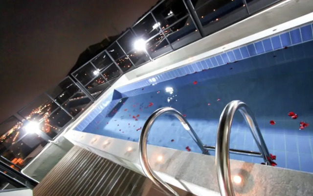 Changwon Palyongdong Praha Hotel