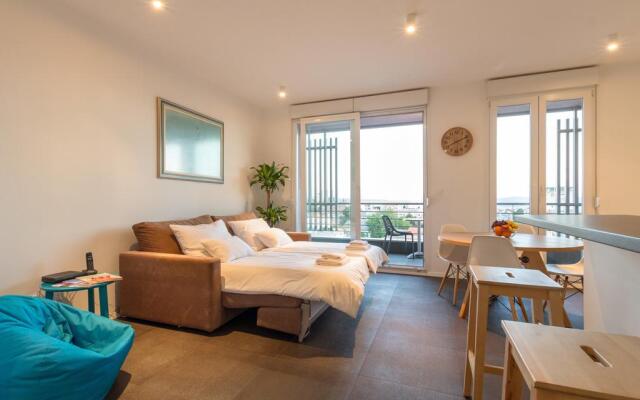 Nest Apartment