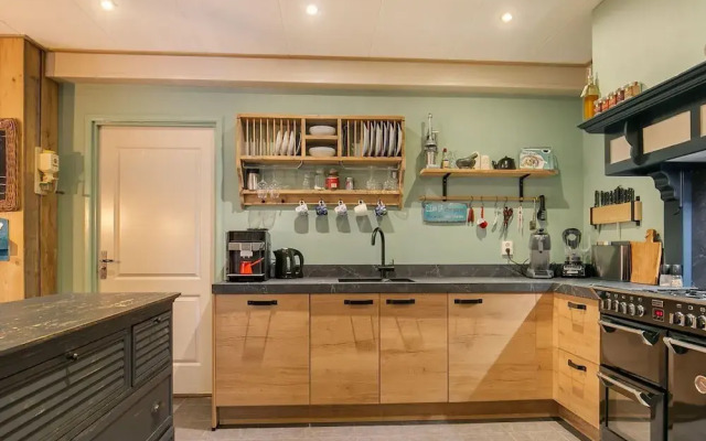 Guesthouse Friesland Ternaard Near Heritage