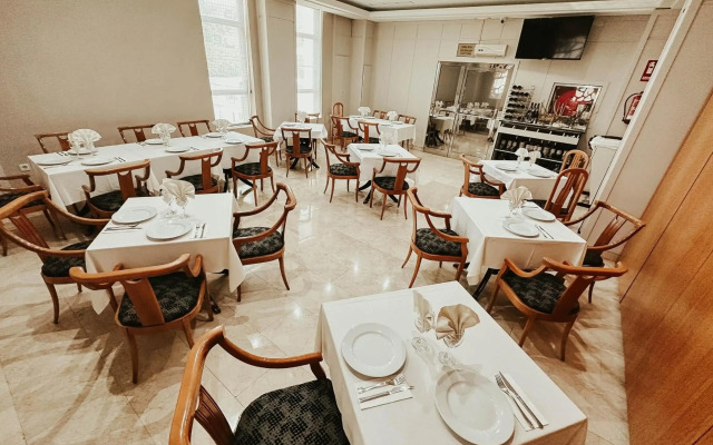 Hotel Avenida de España
