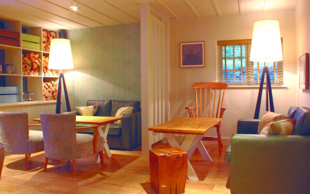 Lodge at Bristol
