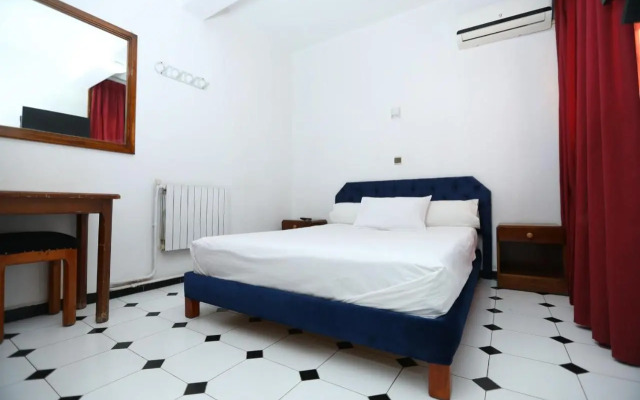 Raiss Hotel
