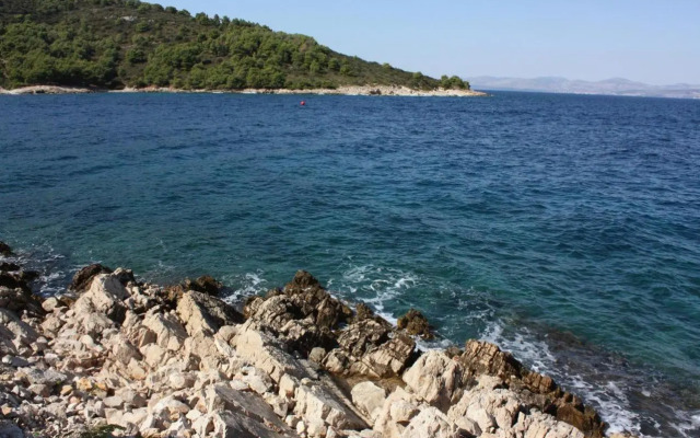 Apartments by the sea Stomorska, Solta - 5190