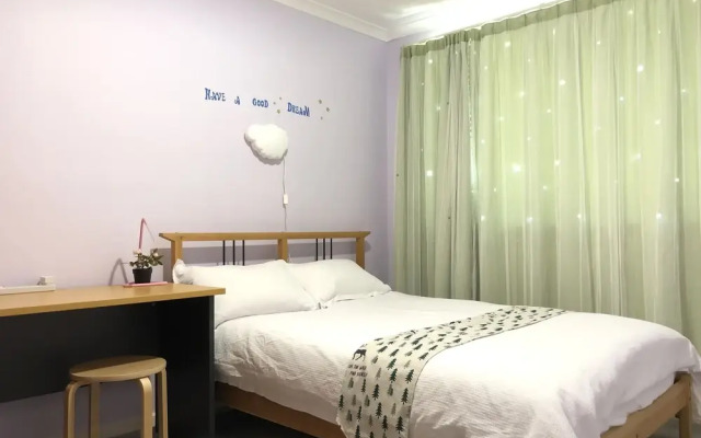 Canberra Entire House 3 Bedroom