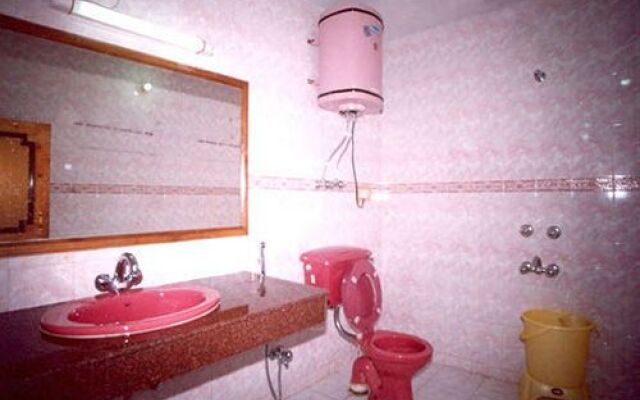 Hotel New Adarsh