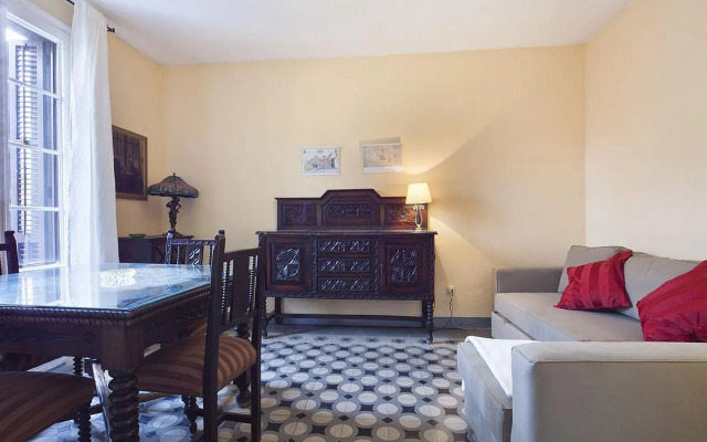 Centric Unique Bohemian 3 Bedroom Apartment - Hoa 42136