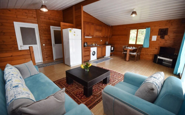 Villa Sezar by Helaltatilvillari