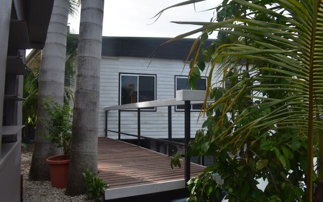 Hohola Apartments