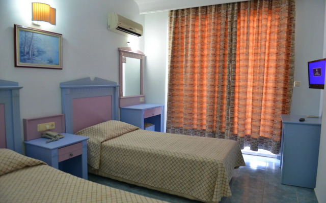 Eva Beach Hotel