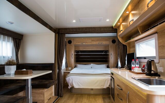 Seclusion Scenery of Shangshui International RV Resort