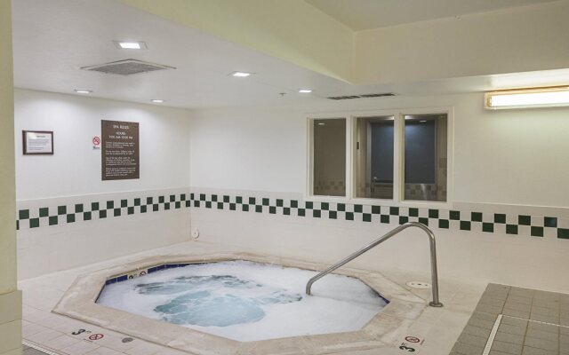 Country Inn & Suites by Radisson, Lewisville, TX