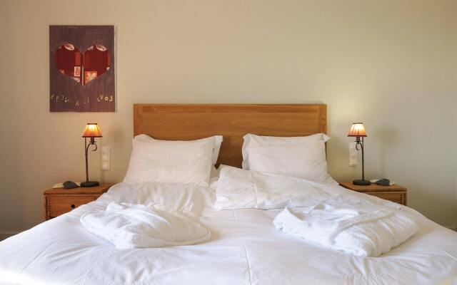 Jennifer Home Hotel