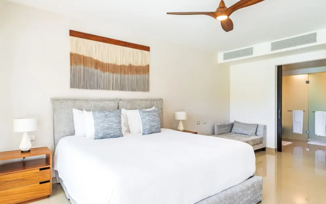 Casa Aruba 403n 2 Bedroom Apts by RedAwning