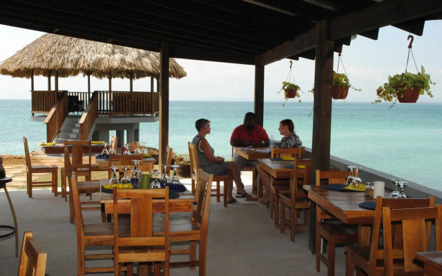 Luna Sea Inn