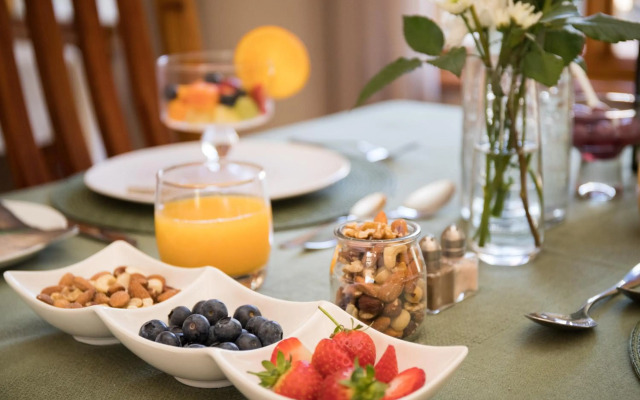 Mirihof Retreat and Olive Estate